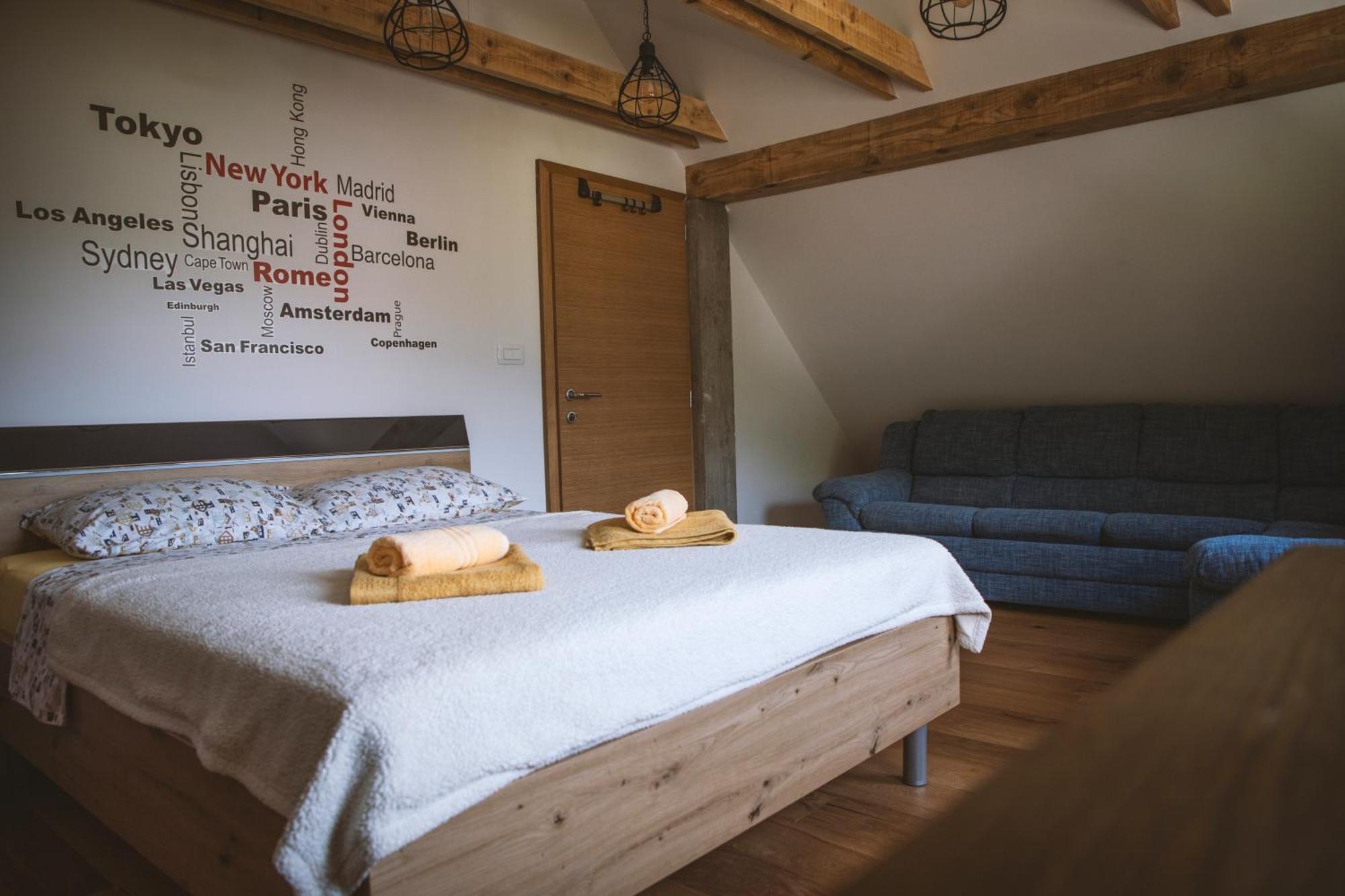 4 Sheeps Apartments Bovec Eksteriør bilde